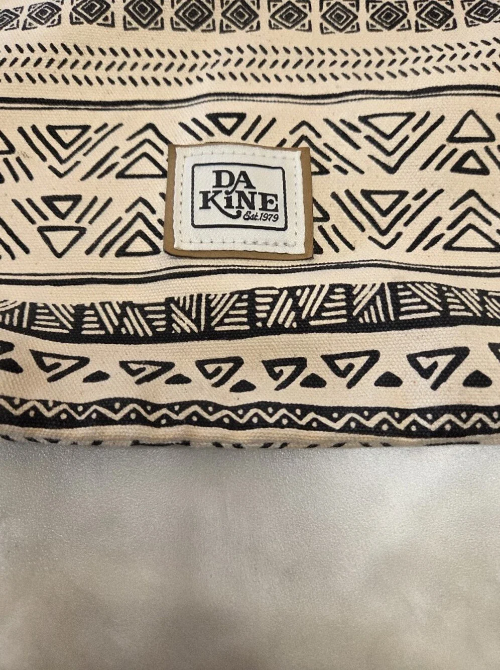 Dakine drawstring bag
